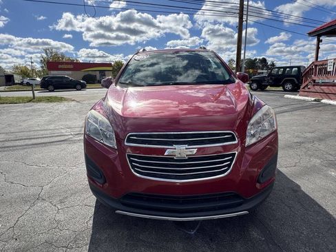 Used 2015 Chevrolet Trax LT w/ LPO, Protection Package FWD image 2