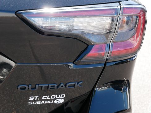 Certified 2024 Subaru Outback Onyx Edition AWD/4WD image 17