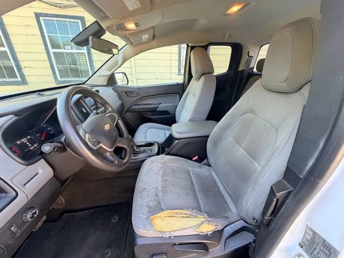 Used 2015 Chevrolet Colorado W/T w/ WT Convenience Package image 17