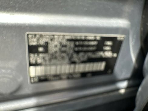 Used 2021 Toyota RAV4 LE AWD/4WD image 20