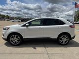 Used 2022 Ford Edge Titanium image 3