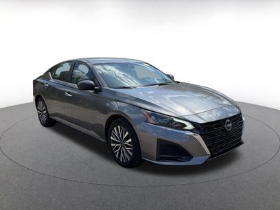 Used 2025 Nissan Altima 2.5 SV