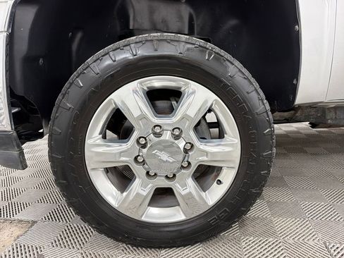 Used 2011 Chevrolet Silverado 2500 LT w/ Suspension Package, Off-Road AWD/4WD image 10
