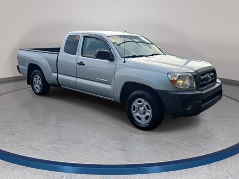 Used 2010 Toyota Tacoma 2WD Access Cab image 3