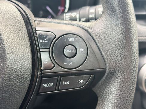 Certified 2024 Toyota RAV4 XLE image 28