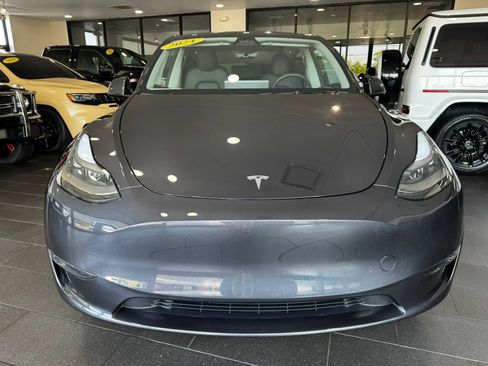 Used 2024 Tesla Model Y Performance AWD/4WD image 8