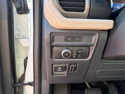Used 2022 Ford Expedition Max Limited AWD/4WD image 15
