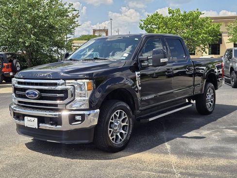 Used 2021 Ford F250 Lariat w/ Lariat Value Package AWD/4WD image 2