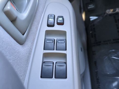 Used 2007 Toyota Sequoia SR5 image 21