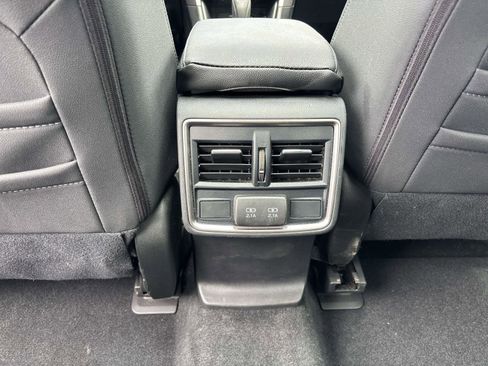 Used 2022 Subaru Forester Premium AWD/4WD image 11