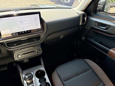 Certified 2025 Ford Bronco Sport Outer Banks w/ Outer Banks Tech Package+ AWD/4WD image 14