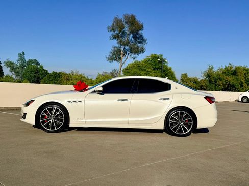 Used 2019 Maserati Ghibli GranLusso RWD image 5