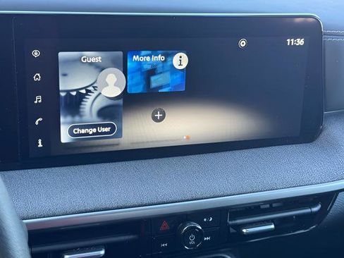 Certified 2025 Nissan Kicks SV image 28