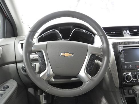 Used 2014 Chevrolet Traverse LT FWD image 16