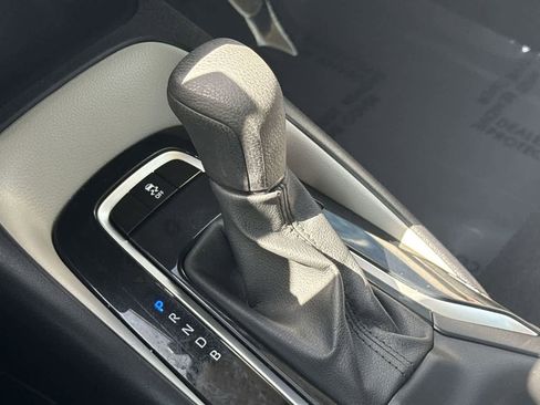 Used 2024 Toyota Corolla LE FWD image 21