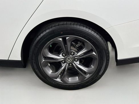Used 2023 Honda Accord EX image 9
