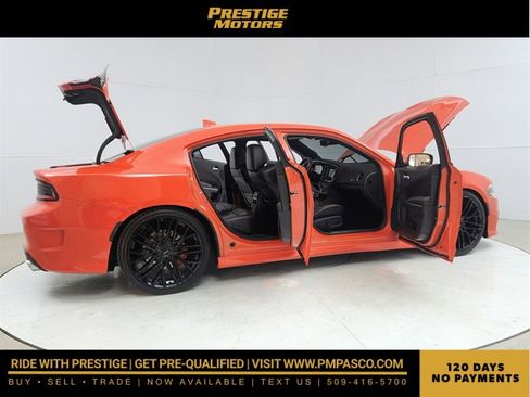 Used 2016 Dodge Charger SRT w/ Harman/Kardon Audio Group image 12