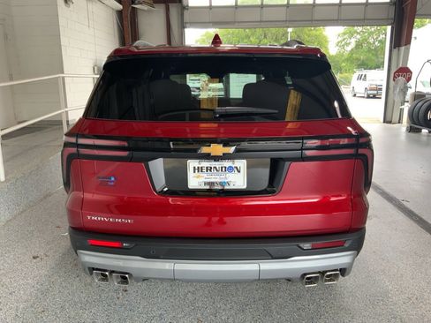 New 2026 Chevrolet Traverse LT FWD image 33