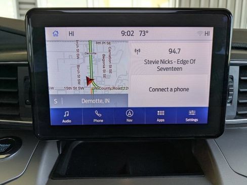 Used 2023 Ford Explorer XLT w/ Equipment Group 202A AWD/4WD image 19