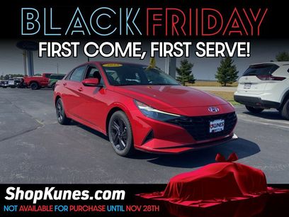 Used 2023 Hyundai Elantra SEL