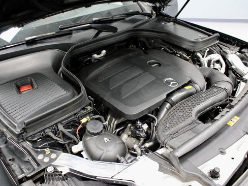 Used 2022 Mercedes-Benz GLC 300 4MATIC image 18