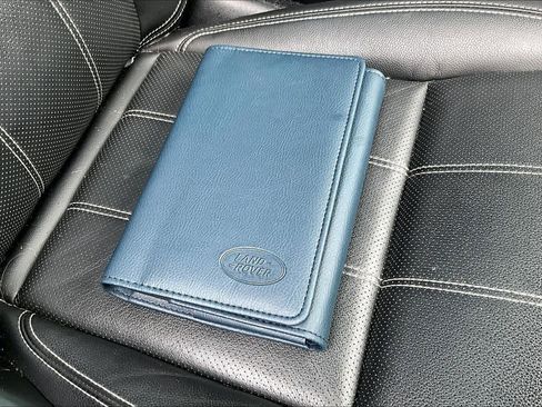 Used 2021 Land Rover Range Rover Velar R-Dynamic S image 14