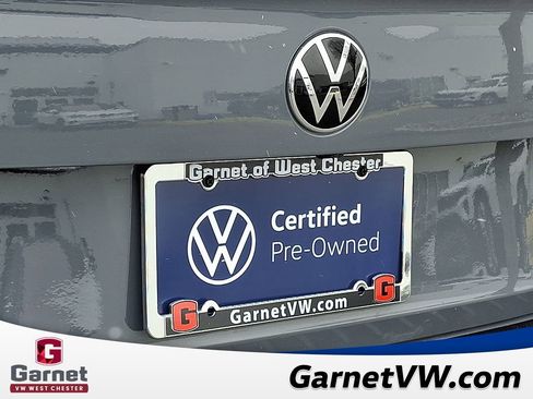 Certified 2023 Volkswagen Jetta GLI Autobahn w/ GLI Black Package image 33