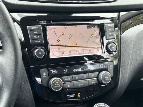 Used 2022 Nissan Rogue Sport SL w/ Premium Package image 27