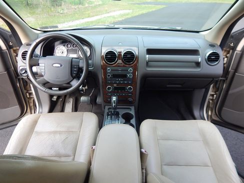 Used 2008 Ford Taurus X Limited AWD/4WD image 22