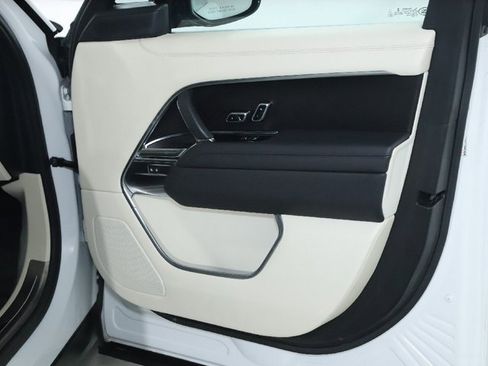 Certified 2022 Land Rover Range Rover Long Wheelbase SE image 35