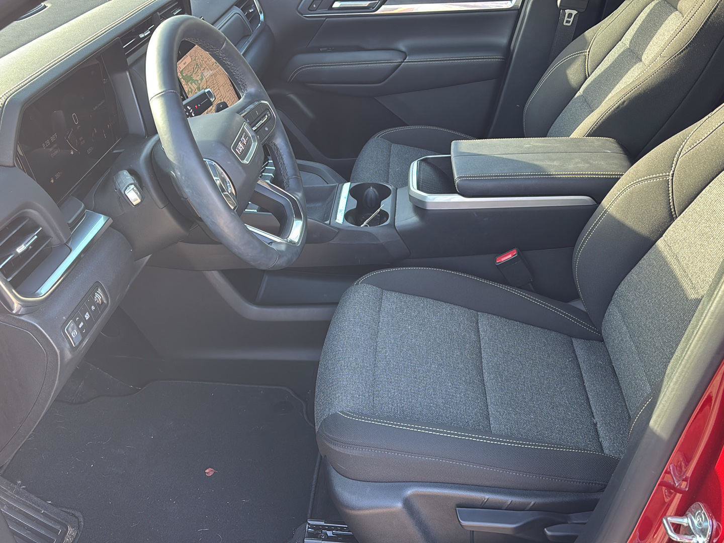Used 2026 GMC Terrain Elevation w/ Technology Package II FWD image 13