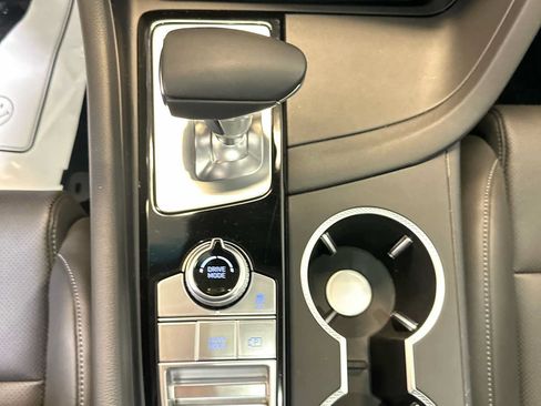Used 2025 Genesis G70 2.5T AWD/4WD image 29