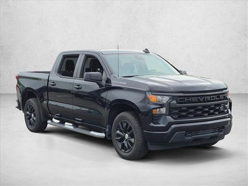 Used 2022 Chevrolet Silverado 1500 Custom RWD image 3