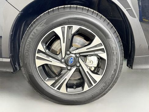 Used 2025 Subaru Crosstrek 2.0i Premium AWD/4WD image 34