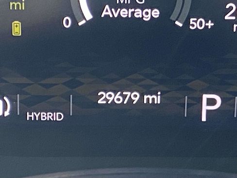 Used 2022 Jeep Wrangler Unlimited Sahara image 3