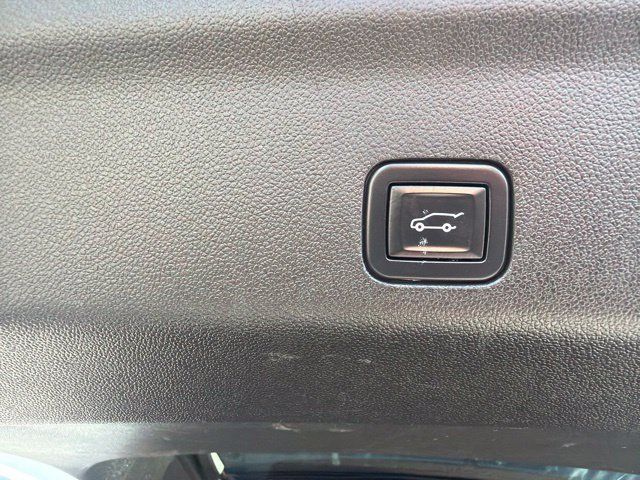 Used 2021 Chevrolet Suburban LT AWD/4WD image 11
