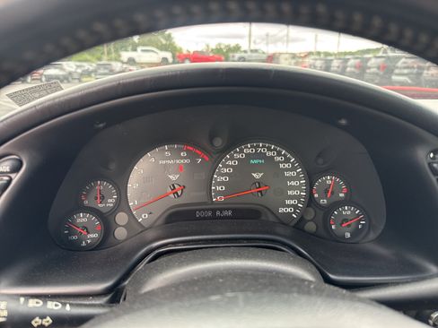 Used 2002 Chevrolet Corvette Coupe w/ Preferred Equipment Group2 RWD image 20
