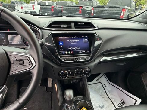 Used 2023 Chevrolet TrailBlazer ACTIV w/ Convenience Package AWD/4WD image 12
