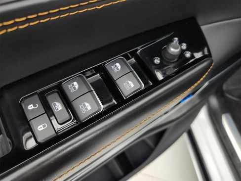 Used 2022 Jeep Grand Wagoneer Series III image 26