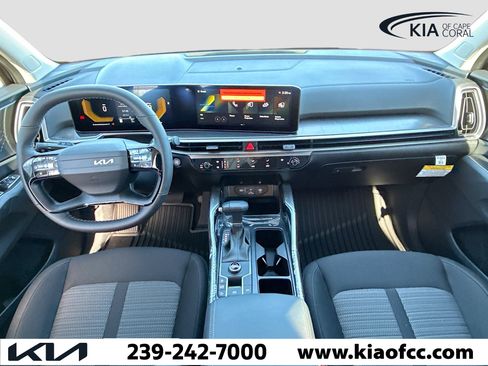 New 2026 Kia Sorento LX image 14