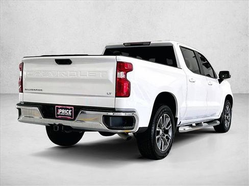 Used 2023 Chevrolet Silverado 1500 LT RWD image 2