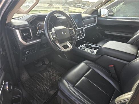 Used 2022 Ford Expedition XLT image 7