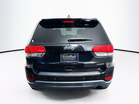 Used 2018 Jeep Grand Cherokee Laredo RWD image 7