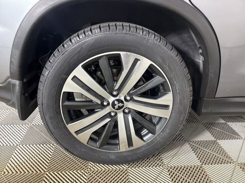 Used 2020 Mitsubishi Outlander Sport SE FWD image 29