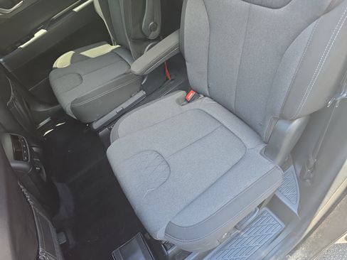 Used 2022 Hyundai Palisade SEL FWD image 15