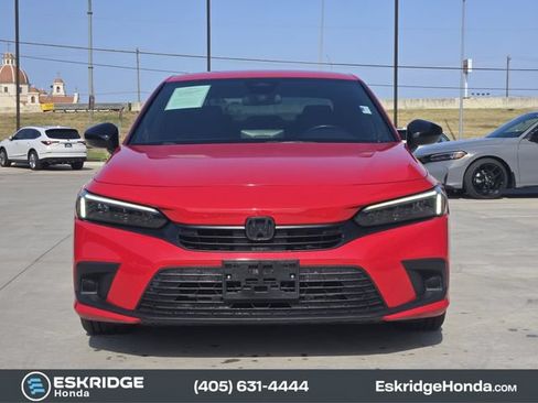 Used 2024 Honda Civic Sport image 2