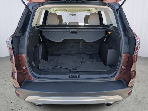 Used 2018 Ford Escape SE image 11