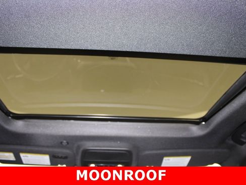 Certified 2025 Ford Explorer Platinum w/ LUX Leather Package image 15