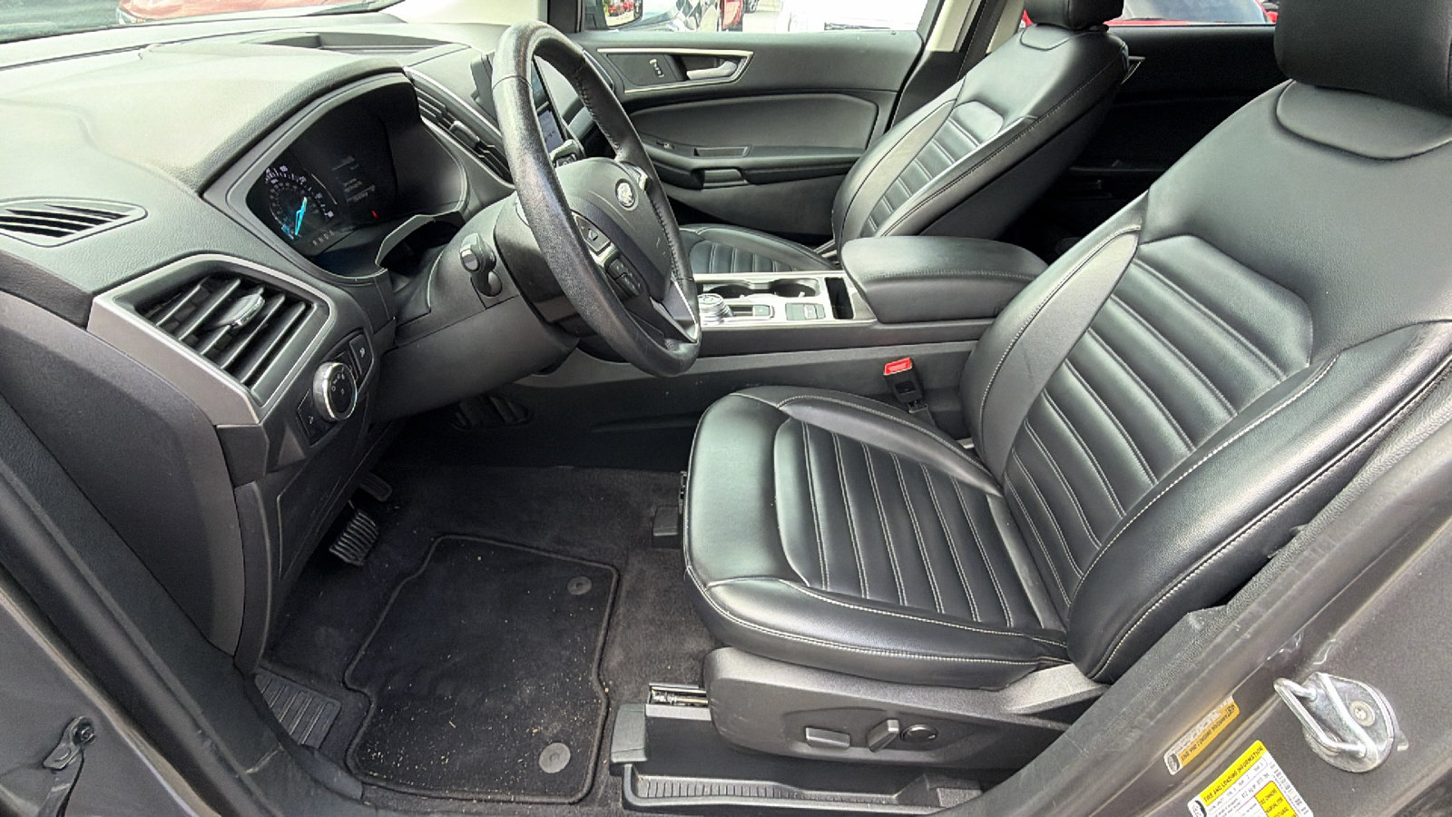 Used 2024 Ford Edge SEL AWD/4WD image 16