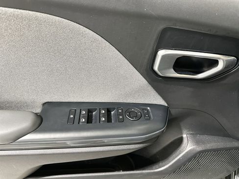 Used 2025 Kia K4 EX image 15
